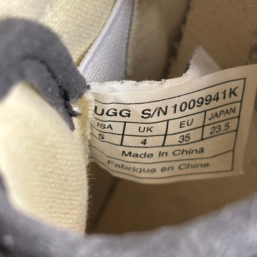 UGG Australia Jemma Quilted Leather Slip On Low Top Sneaker Black Beige Kids 5